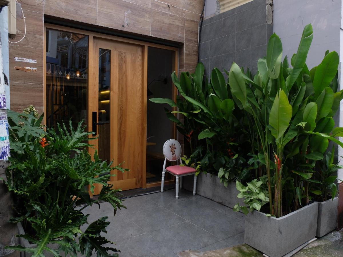 Half Coffee N Dorm Hostel Bandar Ho Chi Minh Luaran gambar