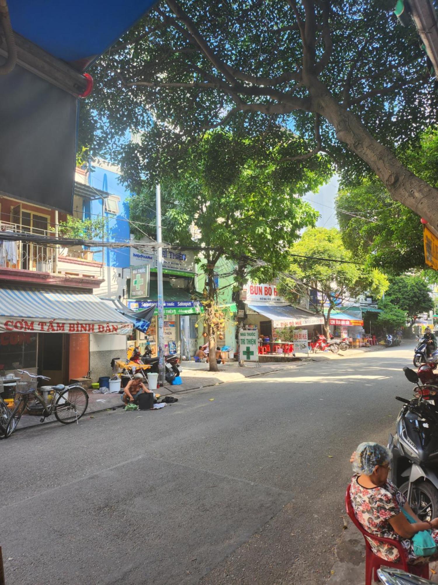 Half Coffee N Dorm Hostel Bandar Ho Chi Minh Luaran gambar